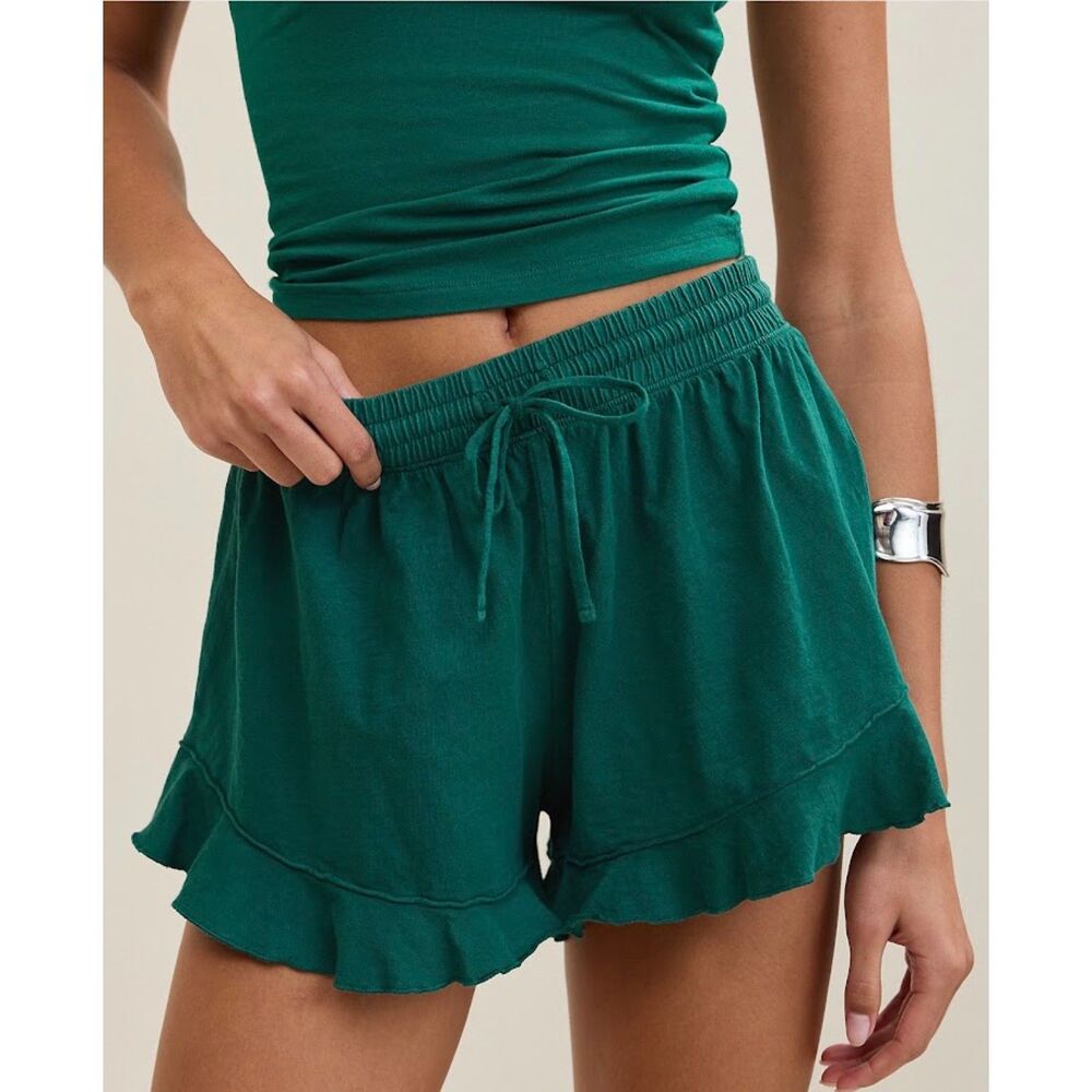 NEW Aerie American eagle women's shorts XS Happiest flirty ruffle forest green